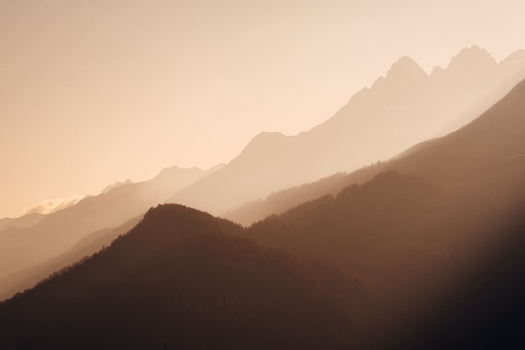 http://n.sinaimg.cn/news/transform/200/w600h400/20180315/k_uN-fyshfup8531322.jpg?zdy